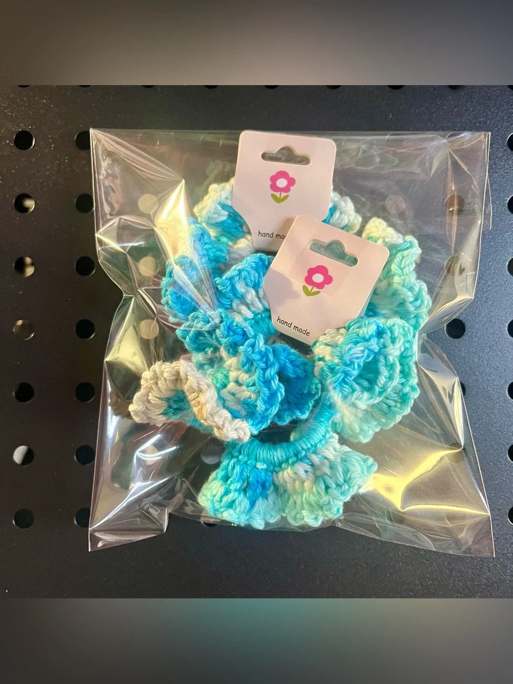 Handmade Crochet Scrunchie Set of 2 Blue White Ombre Hair Ties NIP